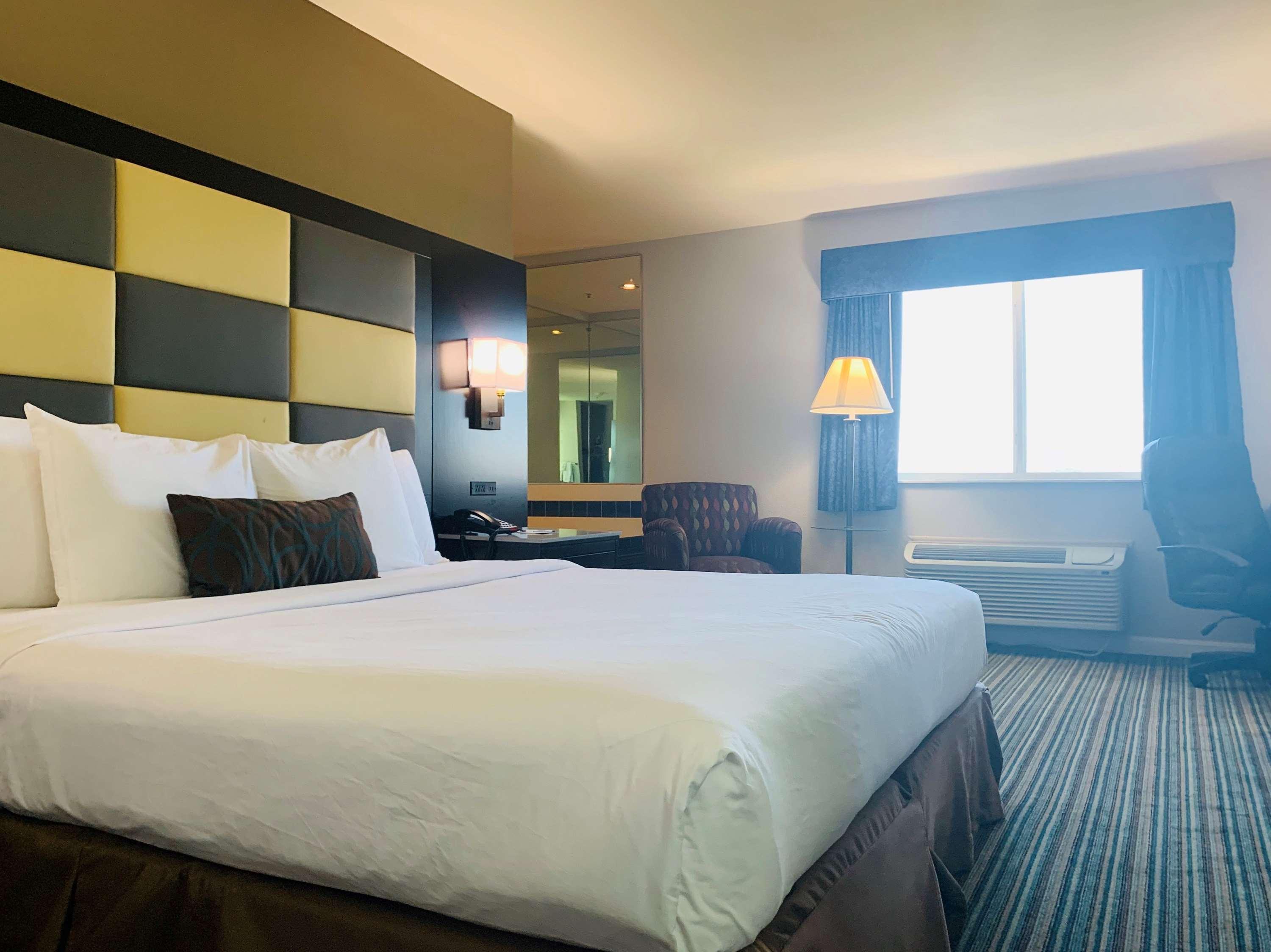 Surestay Plus Hotel By Best Western Redding Quarto foto